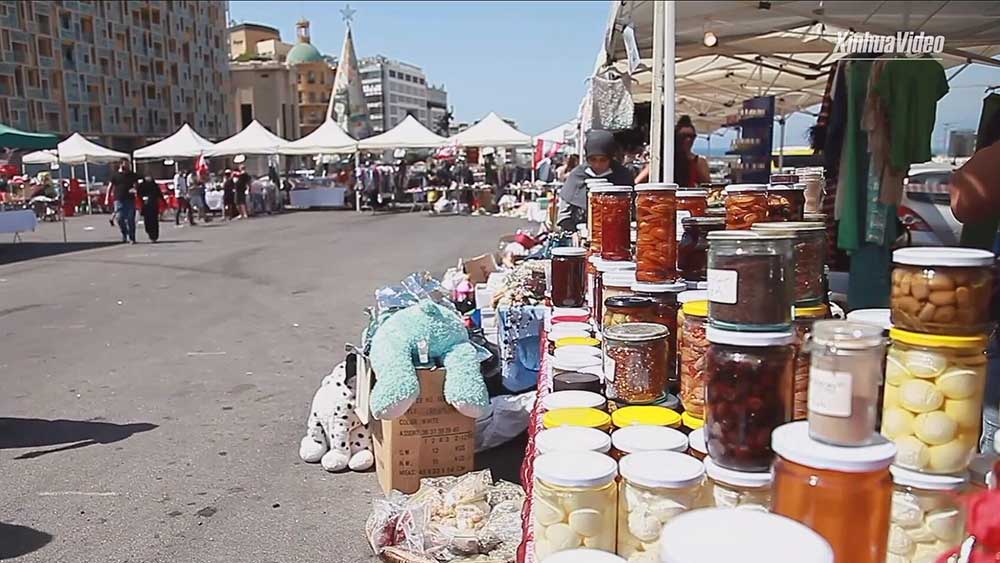 فيديو: سوق "أبو رخوصة" يجذب اللبنانيين إلى وسط بيروت لشراء منتجات بأسعار معقولة