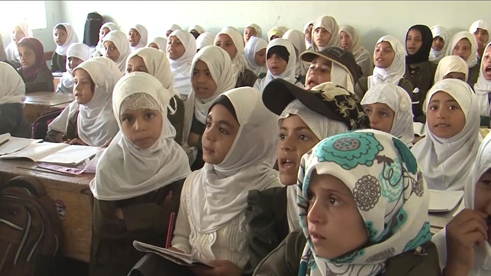 فيديو: تلميذات يكافحن من أجل التعليم في اليمن