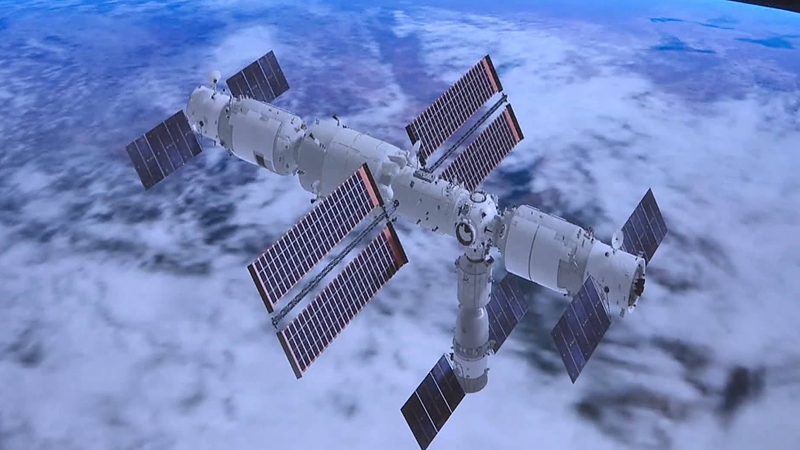 فيديو: المركبة الفضائية الصينية المأهولة "شنتشو-13" تلتحم بوحدة محطة الفضاء