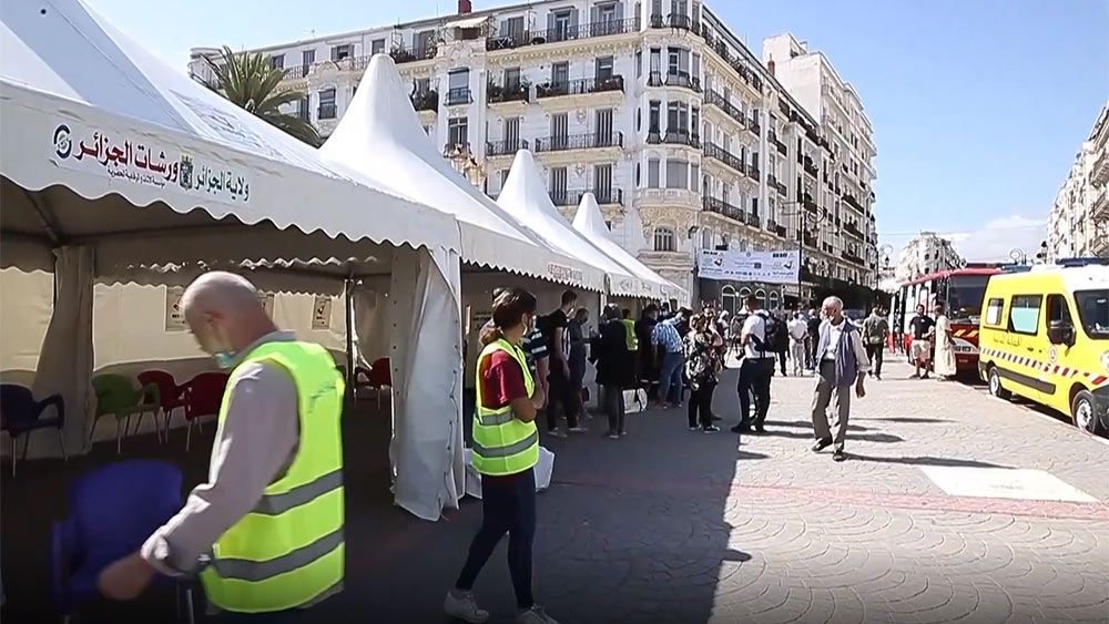 فيديو: الجزائر تقرر رفع الحجر الصحي عن 23 ولاية من بينها العاصمة الجزائر
