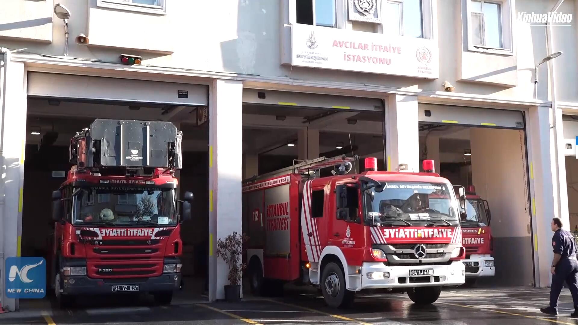 فيديو: الروتين اليومي لرجال الاطفاء في اسطنبول