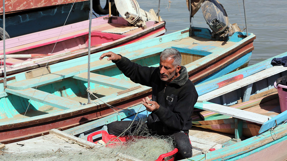 فيديو: القوارب الخشبية التقليدية تندثر في بغداد وسط الحياة الحديثة السائدة