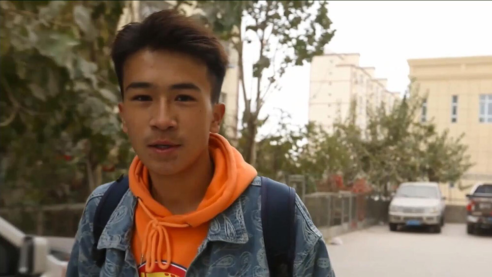 فيديو: شينجيانغ بيتي: طالب بالمرحلة الثانوية يسعى لتحقيق حلمه الرياضي