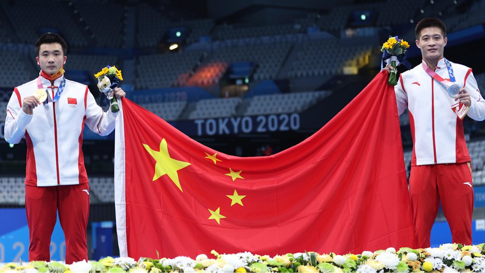 الصيني تساو يفوز بالمركز الأول في مسابقة الغطس من منصة ثابتة 10 م رجال في أولمبياد طوكيو 2020