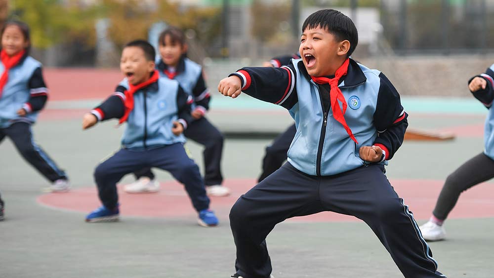 ألعاب الووشو تدخل إلى المدارس شرقي الصين
