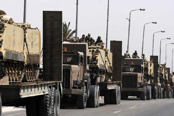 تحقيق اخباري:مخاوف عائلات الجنود المصريين المختطفين من تعرض حياتهم للخطر حال القيام باية عملية عسكرية لتحريرهم