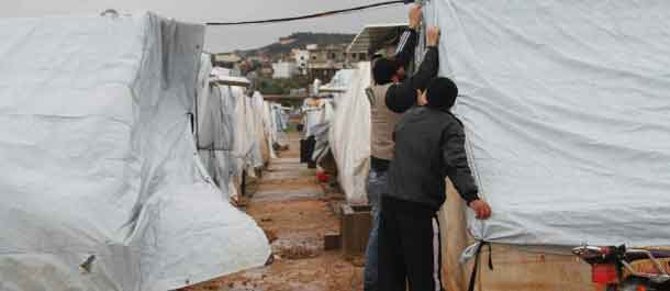 تحقيق : العاصفة (زينا) تهدد حياة النازحين السوريين في لبنان