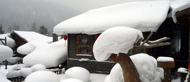 الصين الجميلة: المناظر الجميلة في البلدة بعد الثلوج