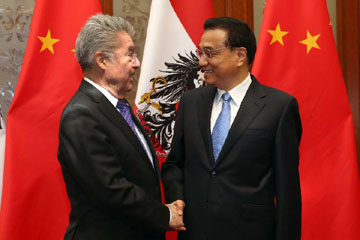 رئيس مجلس الدولة الصيني يجتمع مع الرئيس النمساوي