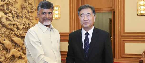 نائب رئيس مجلس الدولة: الصين تعزز الشراكة مع الهند