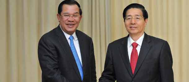 الصين وكمبوديا تتعهدان بتعزيز التعاون بشأن إنفاذ القانون والأمن