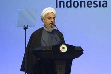 الرئيس الإيراني يقول إن التدخل العسكري سيجعل الأوضاع أسوأ في سوريا واليمن