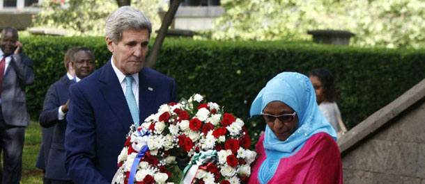 واشنطن تقدم 100 مليون دولار لتعزيز جهود مكافحة الإرهاب فى كينيا