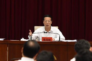نائب رئيس مجلس الدولة الصيني يطالب بتحسين جودة الهواء