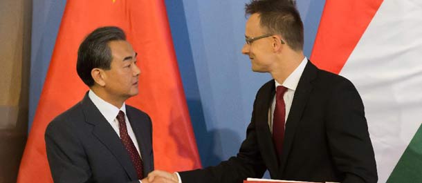 الصين توقع وثيقة تعاون مع المجر بشأن مبادرة الحزام والطريق