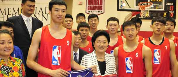 مسؤولة صينية تدعو "لدبلوماسية كرة السلة" لتعزيز التبادلات الصينية الأمريكية