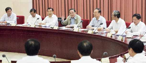 المؤتمر الاستشارى السياسى الصينى يبحث حقوق الأراضى فى المناطق الريفية