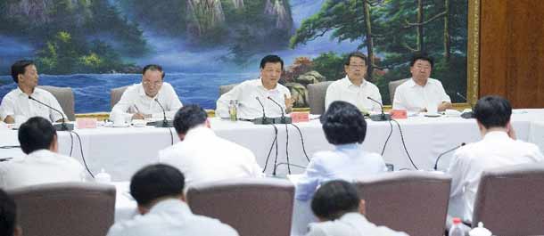 مسئول صيني بارز يحث على تعزيز حملة تعليم مسؤولي الحزب الشيوعي الصيني