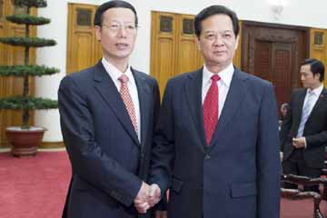 الصين وفيتنام تتعهدان بتعزيز الشراكة الاستراتيجية
