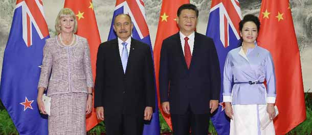 الصين ونيوزيلندا تتعهدان بزيادة تعزيز العلاقات الاستراتيجية