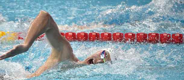 سون يانغ يفوز بسباق 400 متر سباحة حرة