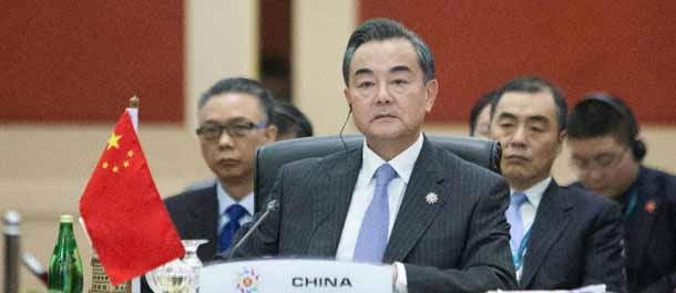 وزير الخارجية الصيني يقترح ثلاث مبادرات للحفاظ على السلام والاستقرار فى بحر الصين الجنوبى