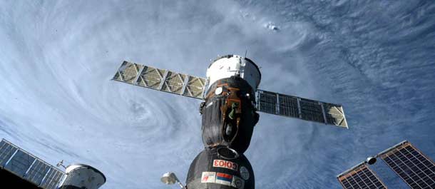 ناسا تنشر صور اعصار سودلر الملتقطة من محطة الفضاء الدولية