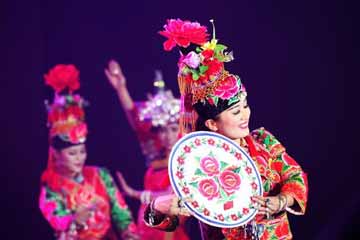 مسابقة الجمال لفتيات قومية يي لجبل ليانغ في سيتشوان