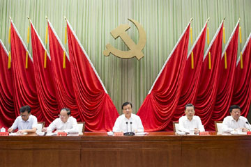 ليو يون شان يؤكد ولاء مدرسة الحزب للحزب الشيوعى الصينى