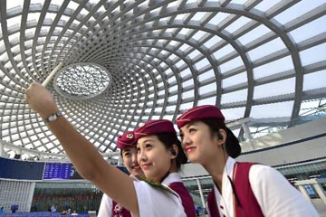 بدء تشغيل جزء جديد من خط سكة الحديد الفائقة السرعة الاولى في الصين