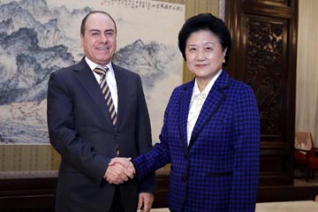 نائبة رئيس مجلس الدولة الصيني تلتقي نظيرها الإسرائيلي