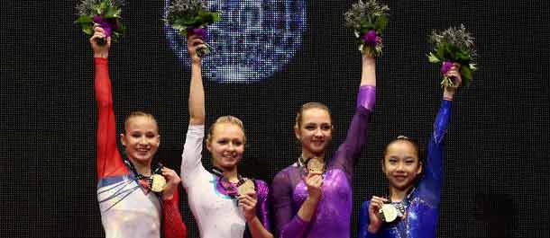 أربع لاعبات تتقاسم الميدالية الذهبية في البطولة العالمية للجمباز