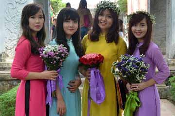 لمحة عن الأزياء التقليدية الفيتنامية "أو داي"