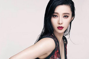 الممثلة الصينية فان بينغ بينغ تدرَج في ألبوم صور "Journey in Style" الانجليزي
