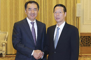 الصين وقازاقستان تتفقان على تسريع  بناء طريق الحرير