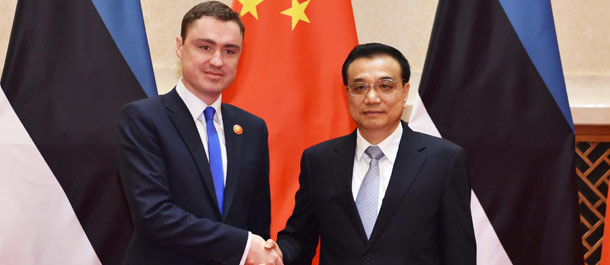 الصين واستونيا تتعهدان بمزيد من التعاون في البنية التحتية والسياحة