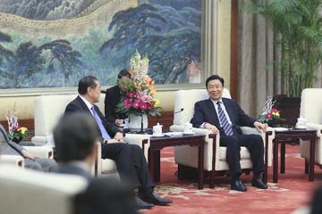 نائب الرئيس الصيني يلتقي بوفد من مجلس السلام والمصالحة الاسيوي
