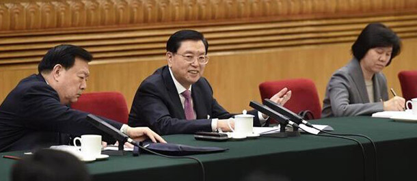 القادة الصينيون يؤكدون على "الشموليات الاربعة" فى افتتاح الدورة البرلمانية