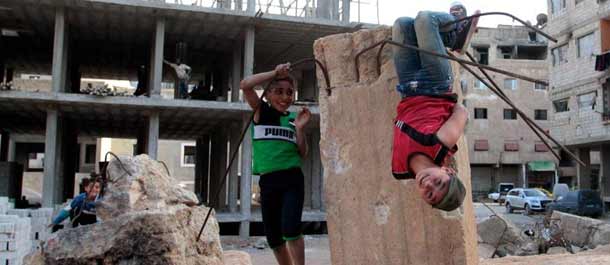 الذكرى الخامسة لأزمة سوريا: الطفولة على الأطلال