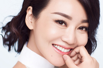 البوم صور الممثلة الصينية يان ني