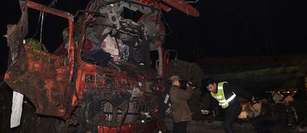 مقتل شخصين على الأقل في انفجار شاحنة خزان بوسط الصين