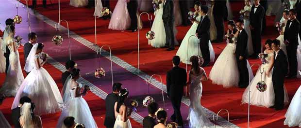 اقامة حفلة الزفاف الجماعية ل114 زوجا من العروسين في جامعة نانجينغ