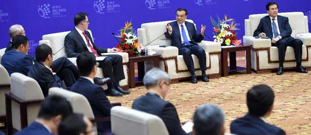 رئيس مجلس الدولة يشجع الاستثمار الأجنبى فى وسط وغرب الصين
