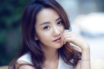 ألبوم صور الممثلة الصينية يانغ رونغ
