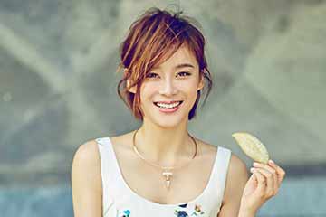 البوم صور الممثلة الصينية يوان شان شان