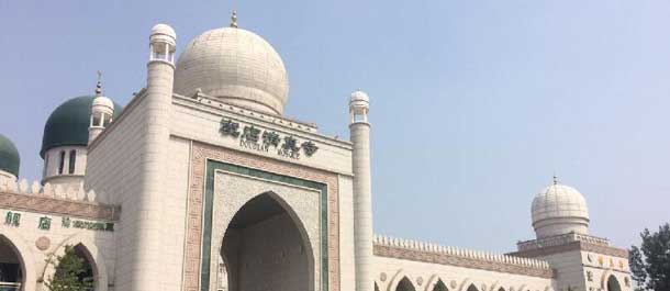 زيارة أكبر مسجد في شمالي الصين