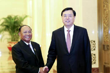 الصين وكمبوديا تتعهدان بتعميق التبادلات التشريعية
