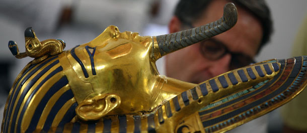 اكثر من مائتي قطعة أثرية مصرية تبهر الصينيين في اغسطس