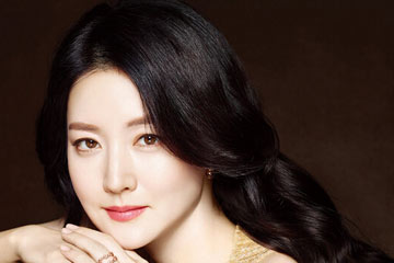 ألبوم صور الممثلة الكورية إي يونغ أي