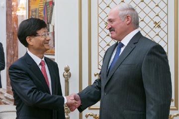 مسؤول بارز صيني يعرب عن ثقته بآفاق العلاقات مع بيلاروس